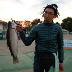 としまえんフィッシングエリア 釣果