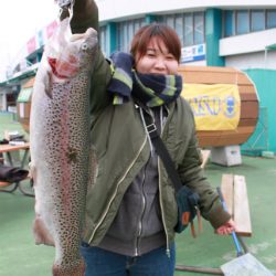 としまえんフィッシングエリア 釣果