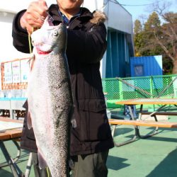 としまえんフィッシングエリア 釣果