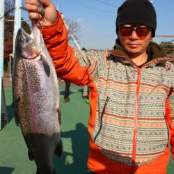 としまえんフィッシングエリア 釣果