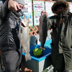 としまえんフィッシングエリア 釣果