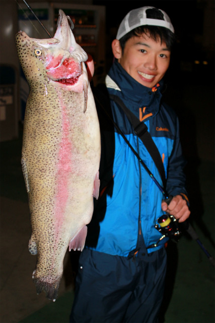 としまえんフィッシングエリア 釣果