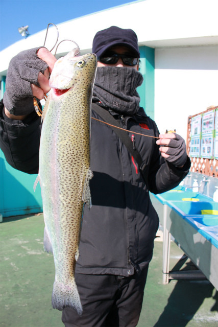 としまえんフィッシングエリア 釣果