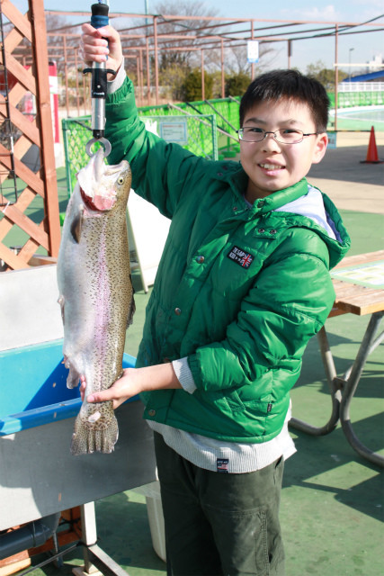 としまえんフィッシングエリア 釣果