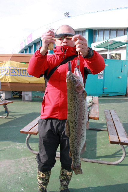 としまえんフィッシングエリア 釣果