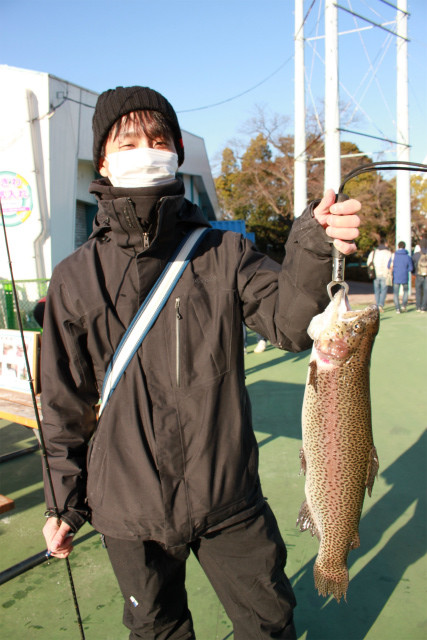 としまえんフィッシングエリア 釣果