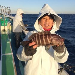 丸万釣船 釣果