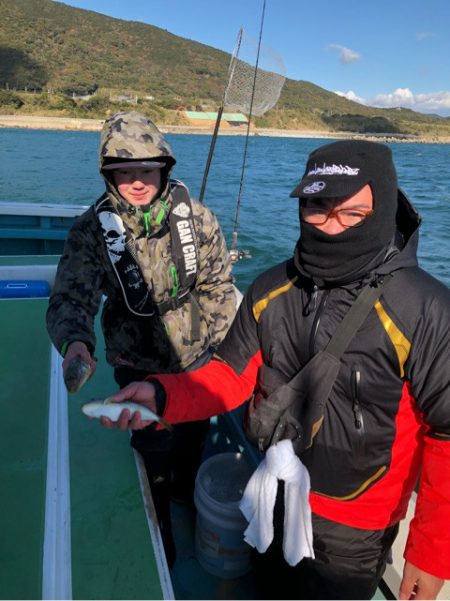 丸万釣船 釣果