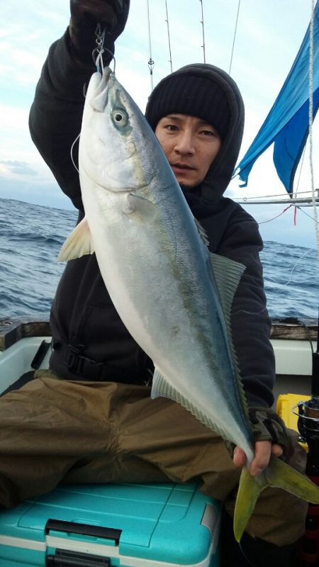 鷹王丸 釣果