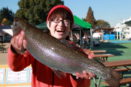 としまえんフィッシングエリア 釣果