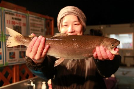 としまえんフィッシングエリア 釣果