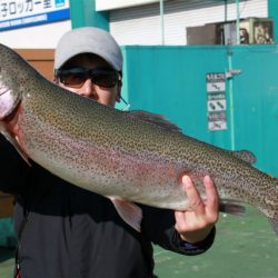 としまえんフィッシングエリア 釣果