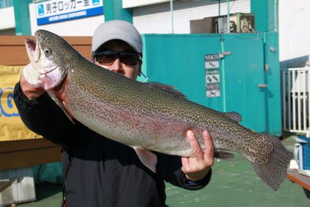 としまえんフィッシングエリア 釣果