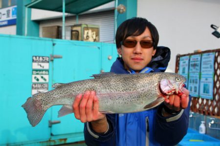 としまえんフィッシングエリア 釣果