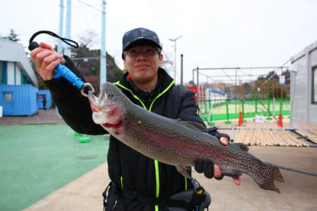 としまえんフィッシングエリア 釣果