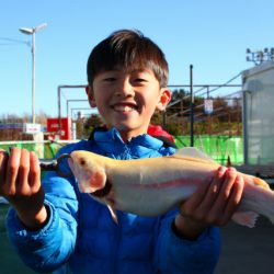 としまえんフィッシングエリア 釣果