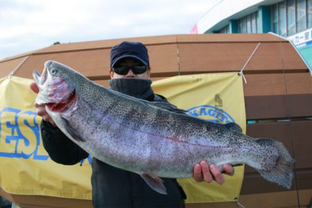 としまえんフィッシングエリア 釣果