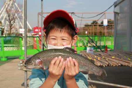としまえんフィッシングエリア 釣果