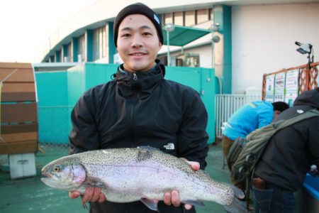 としまえんフィッシングエリア 釣果