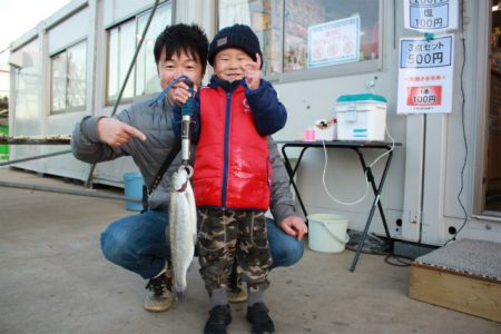 としまえんフィッシングエリア 釣果