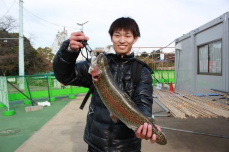 としまえんフィッシングエリア 釣果