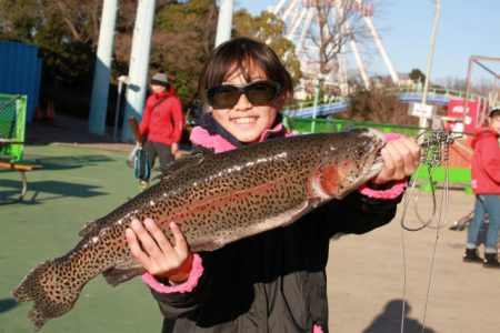 としまえんフィッシングエリア 釣果