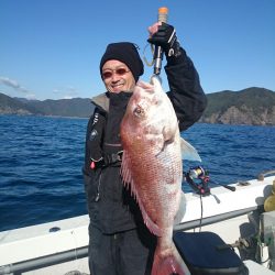 エンペラー 釣果