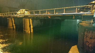 雨ん中ですがお約束の・・・♪