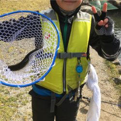 竿先凍る真冬の千早