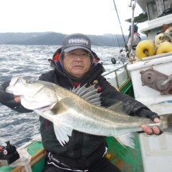 真祐丸 (しんゆうまる) 釣果