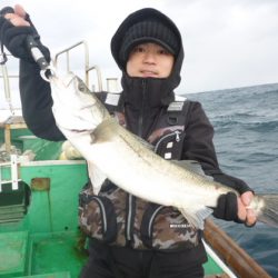 真祐丸 (しんゆうまる) 釣果