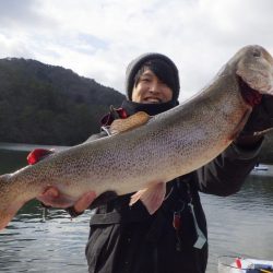 フィッシングレイクたかみや 釣果
