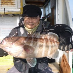 真祐丸 (しんゆうまる) 釣果