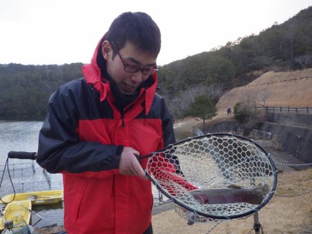 フィッシングレイクたかみや 釣果