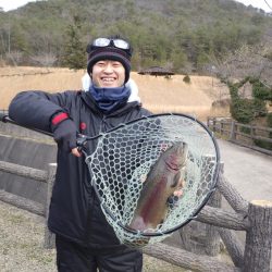 フィッシングレイクたかみや 釣果