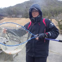 フィッシングレイクたかみや 釣果