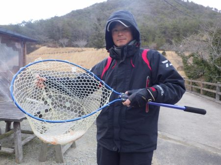 フィッシングレイクたかみや 釣果