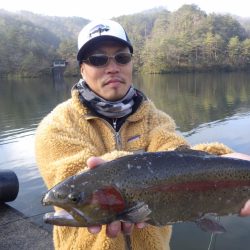 フィッシングレイクたかみや 釣果