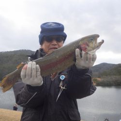 フィッシングレイクたかみや 釣果