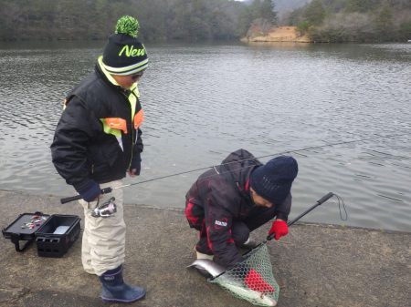 フィッシングレイクたかみや 釣果