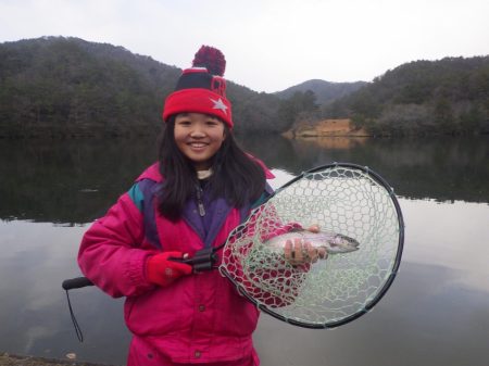 フィッシングレイクたかみや 釣果