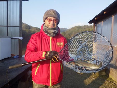 フィッシングレイクたかみや 釣果