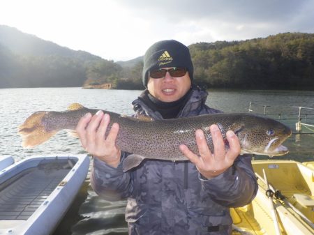 フィッシングレイクたかみや 釣果