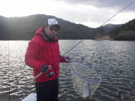 フィッシングレイクたかみや 釣果