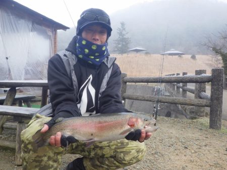 フィッシングレイクたかみや 釣果