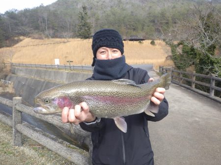 フィッシングレイクたかみや 釣果