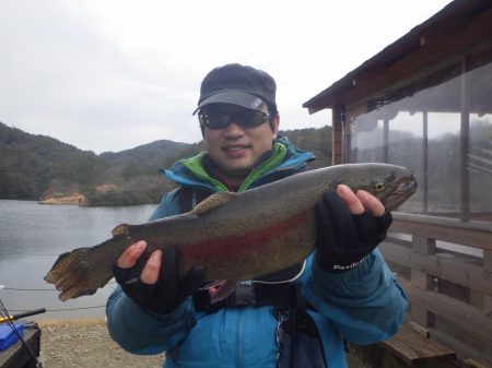 フィッシングレイクたかみや 釣果