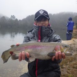 フィッシングレイクたかみや 釣果