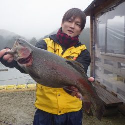 フィッシングレイクたかみや 釣果