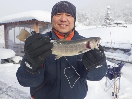 フィッシングレイクたかみや 釣果